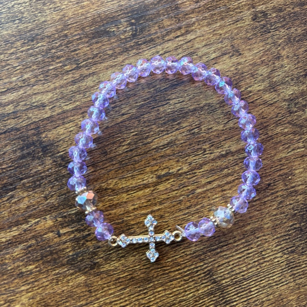 NWT Handmade Purple Glass Beaded Bracelet with Cross Charm